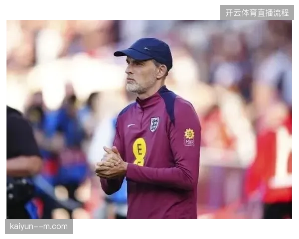 图赫尔面临中卫组合难题，经验丰富的格伊将搭档孔萨应对各路顶级前锋的冲击